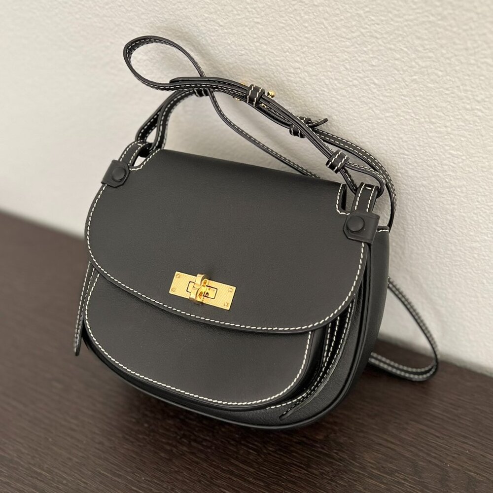 NWT - Bally SHE Sadle Bag - Black👜